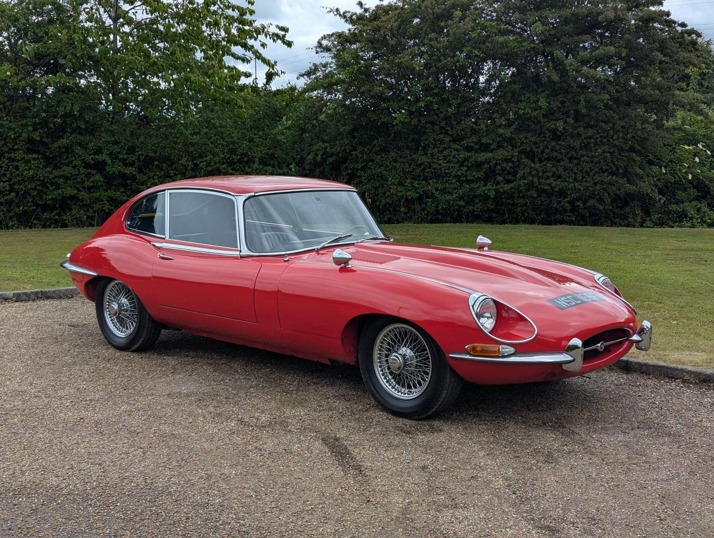 <p>1968 JAGUAR E-TYPE 2+2 4.2 SERIES 1½ COUPE AUTO LHD</p>