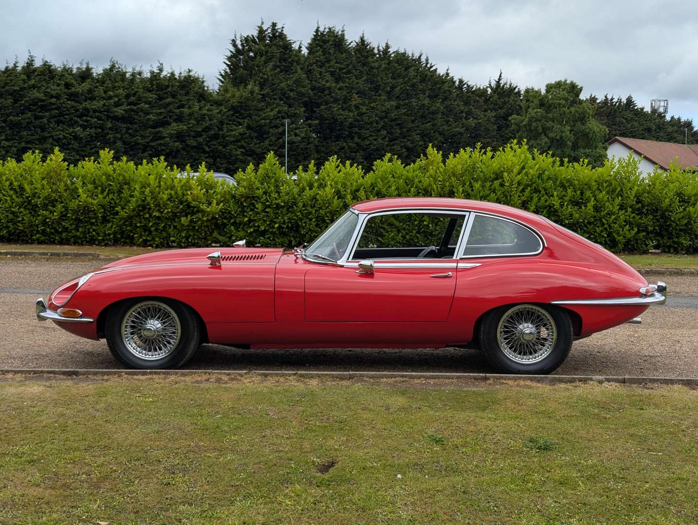 <p>1968 JAGUAR E-TYPE 2+2 4.2 SERIES 1½ COUPE AUTO LHD</p>