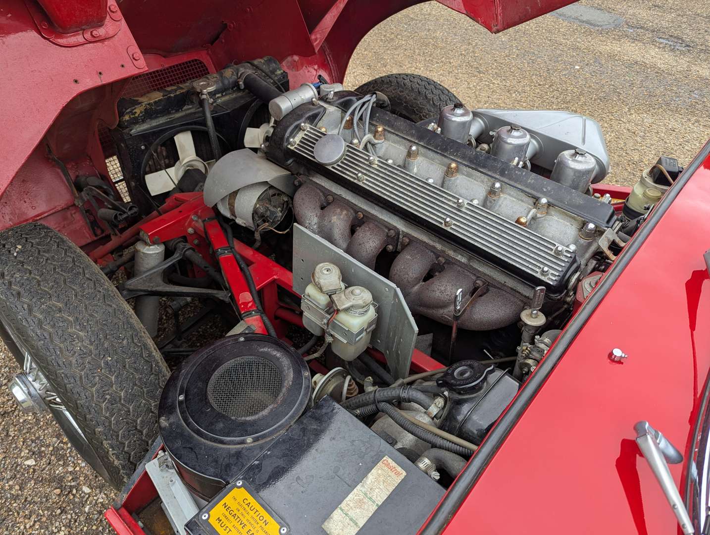 <p>1968 JAGUAR E-TYPE 2+2 4.2 SERIES 1½ COUPE AUTO LHD</p>