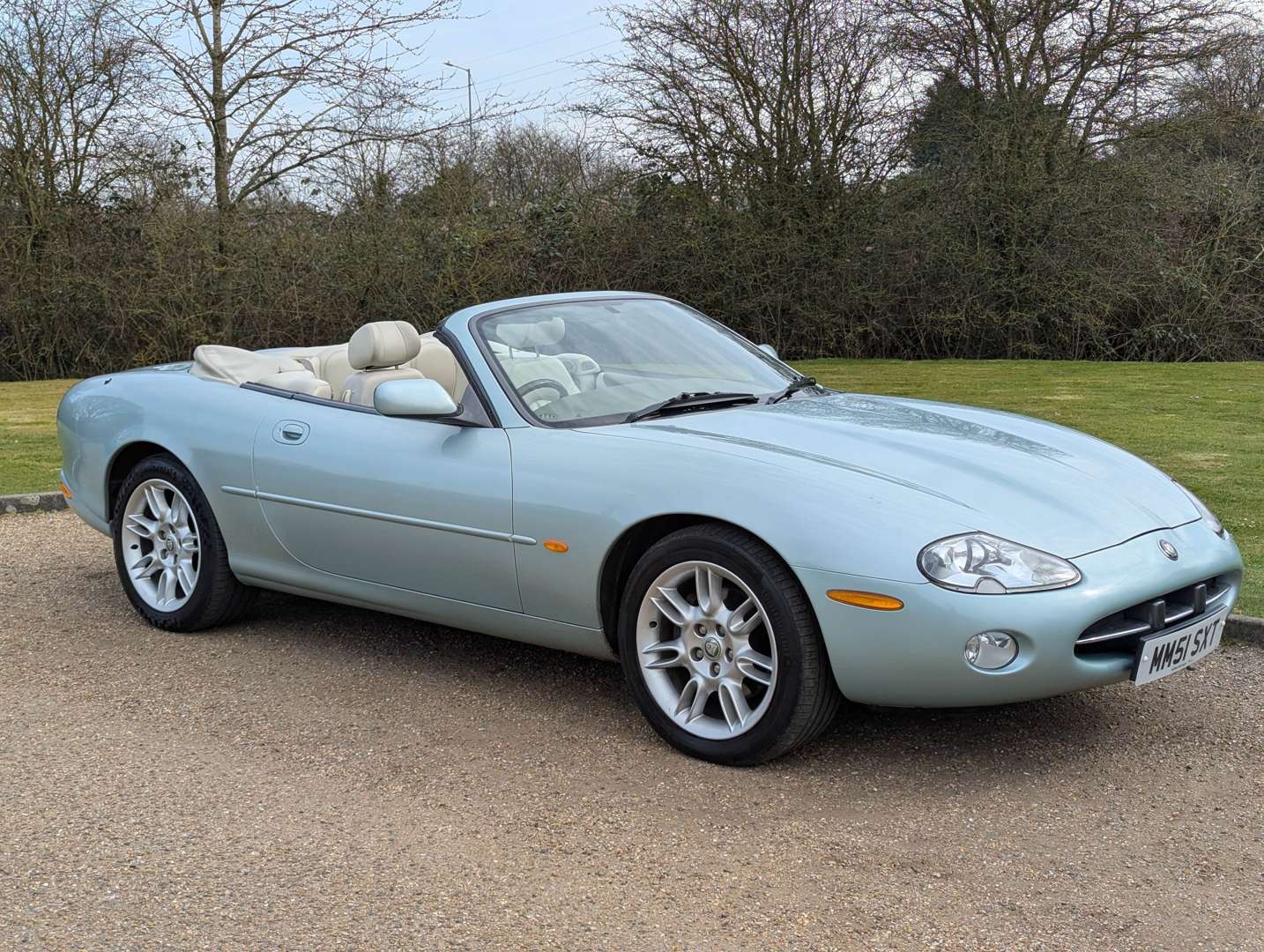 <p>2002 JAGUAR XK8 4.0 CONVERTIBLE AUTO</p>