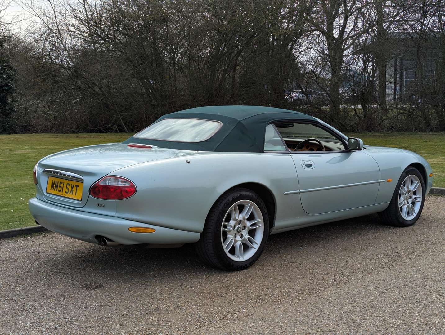 <p>2002 JAGUAR XK8 4.0 CONVERTIBLE AUTO</p>