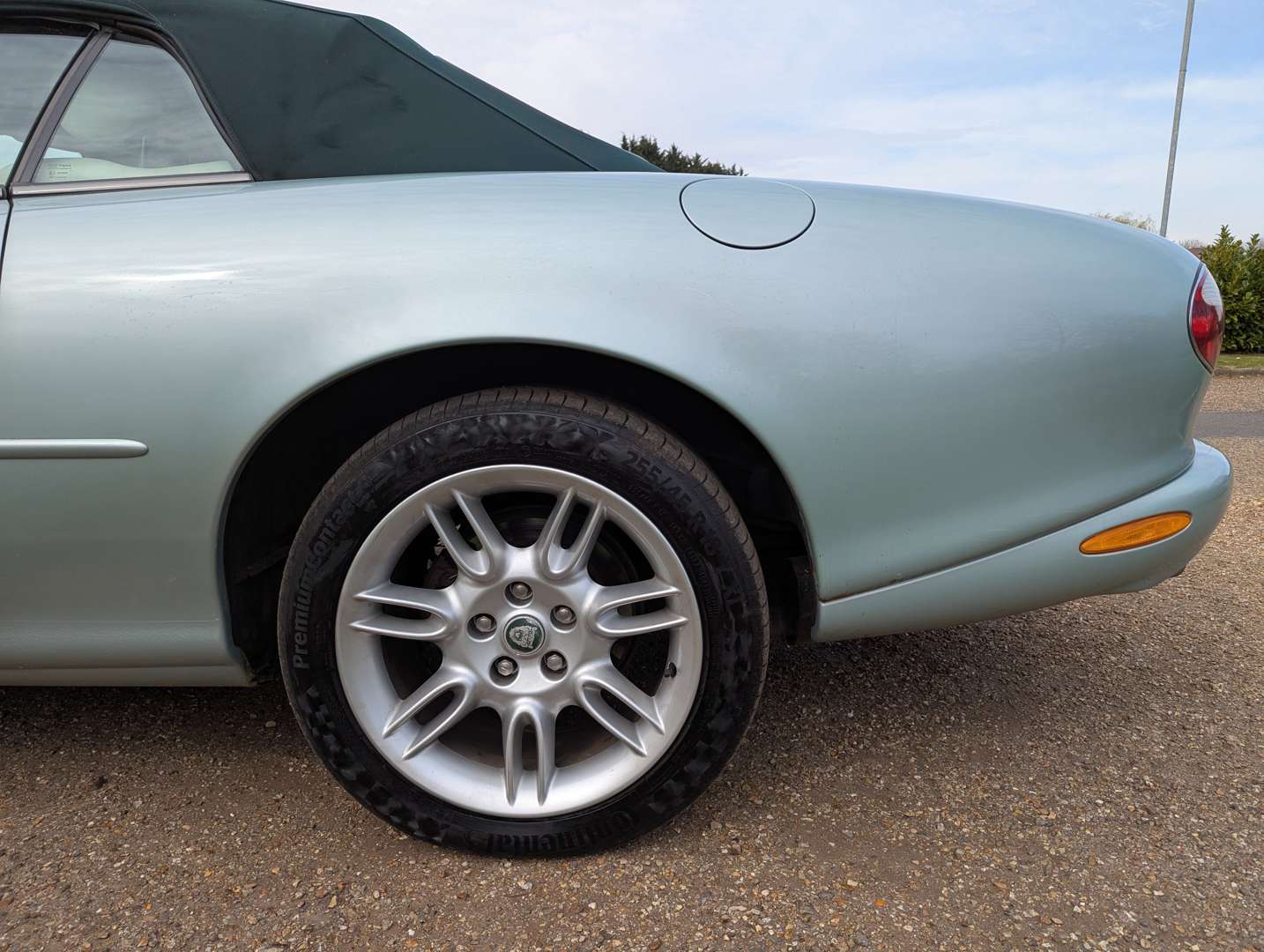 <p>2002 JAGUAR XK8 4.0 CONVERTIBLE AUTO</p>