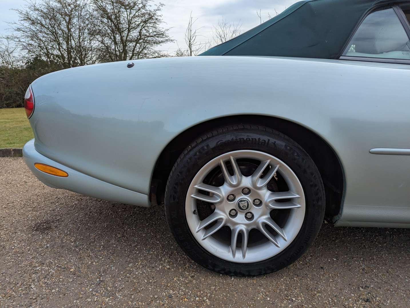 <p>2002 JAGUAR XK8 4.0 CONVERTIBLE AUTO</p>
