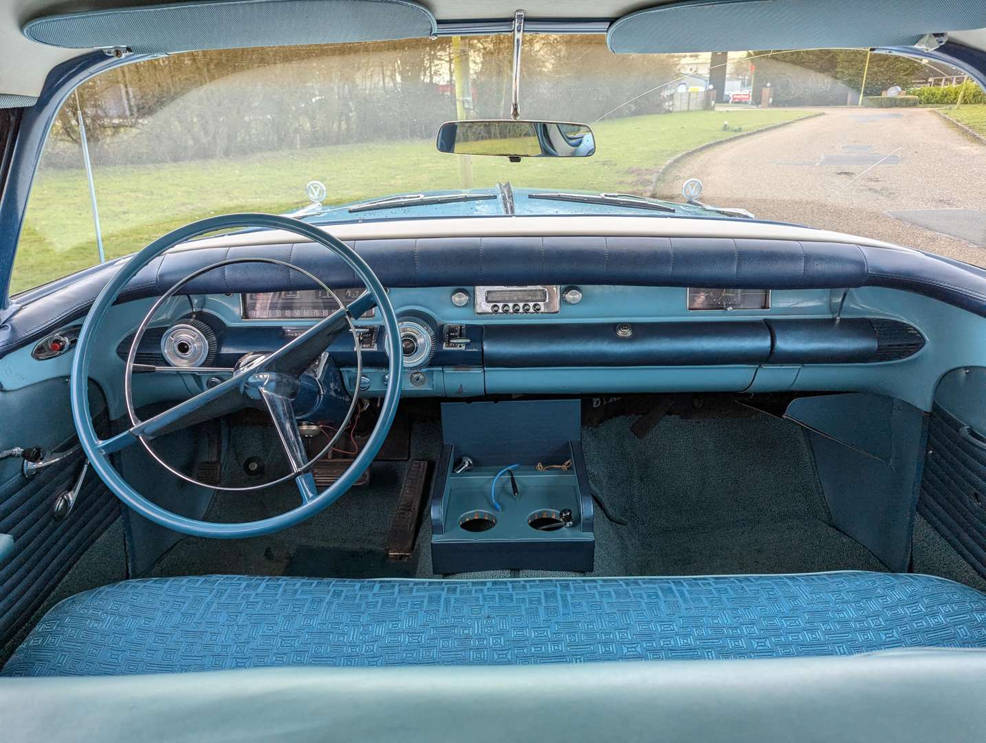 <p>1958 BUICK SPECIAL LHD</p>
