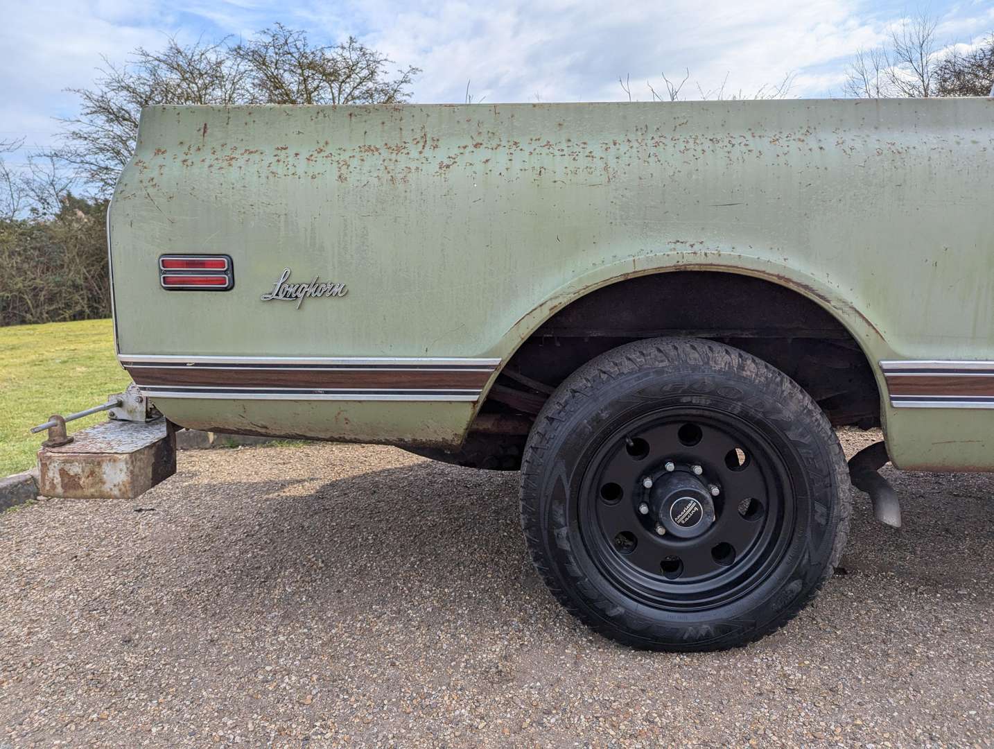 <p>1969 CHEVROLET CST/30 PICK-UP LHD</p>
