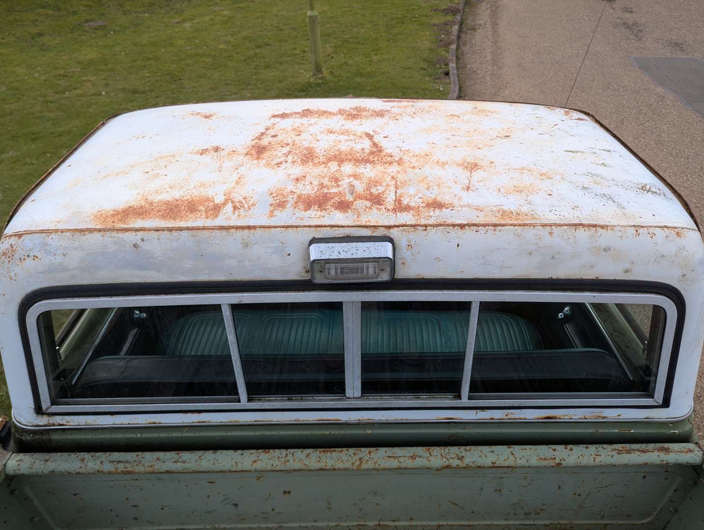<p>1969 CHEVROLET CST/30 PICK-UP LHD</p>