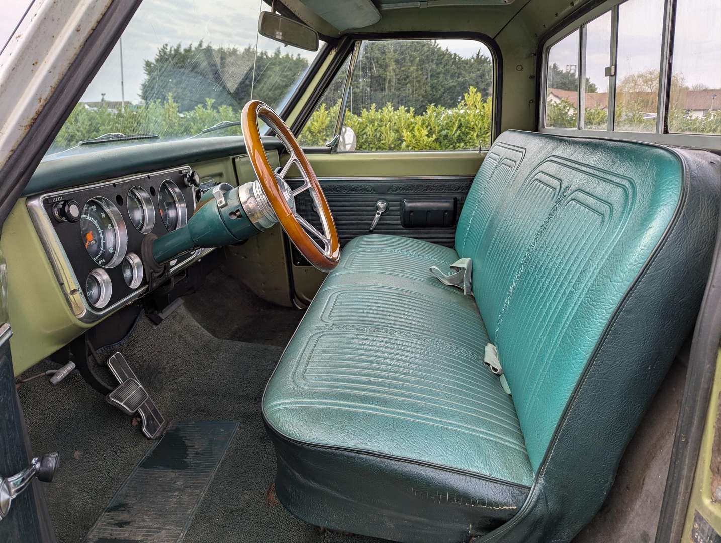 <p>1969 CHEVROLET CST/30 PICK-UP LHD</p>