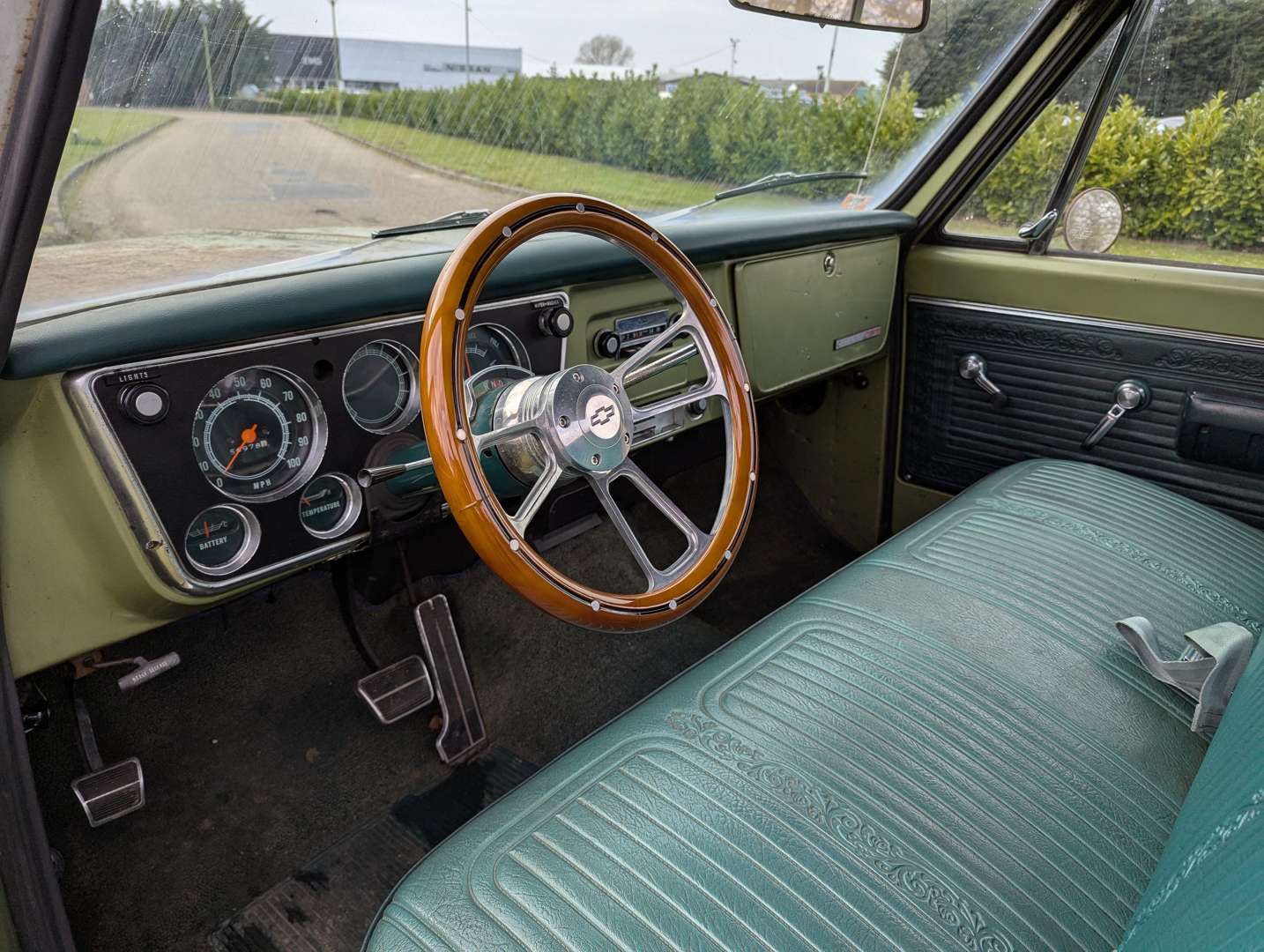 <p>1969 CHEVROLET CST/30 PICK-UP LHD</p>