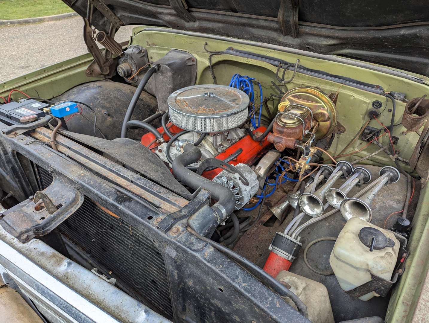 <p>1969 CHEVROLET CST/30 PICK-UP LHD</p>