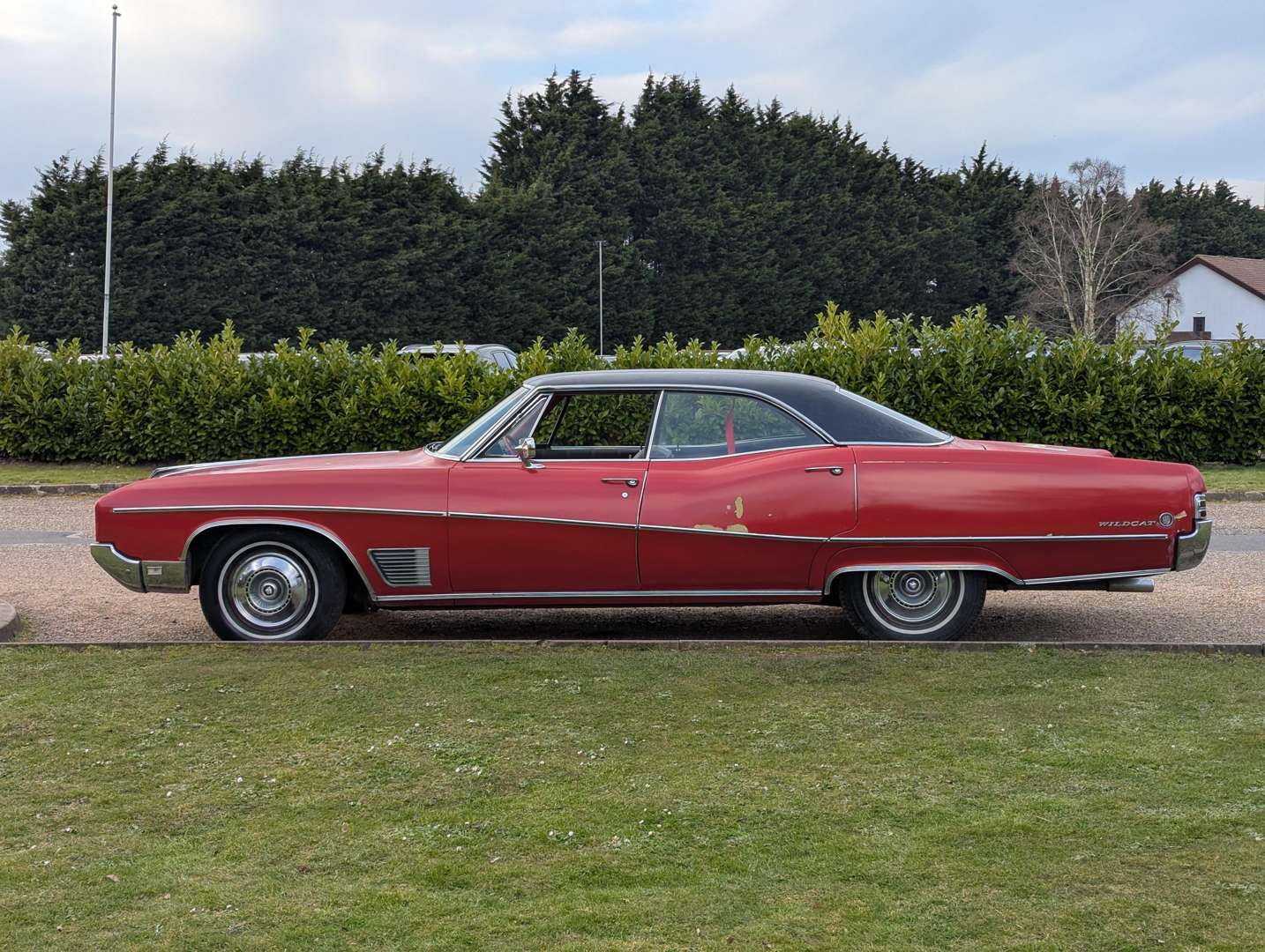 <p>1968 BUICK WILDCAT LHD</p>