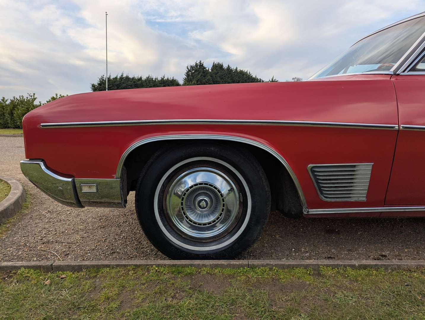 <p>1968 BUICK WILDCAT LHD</p>