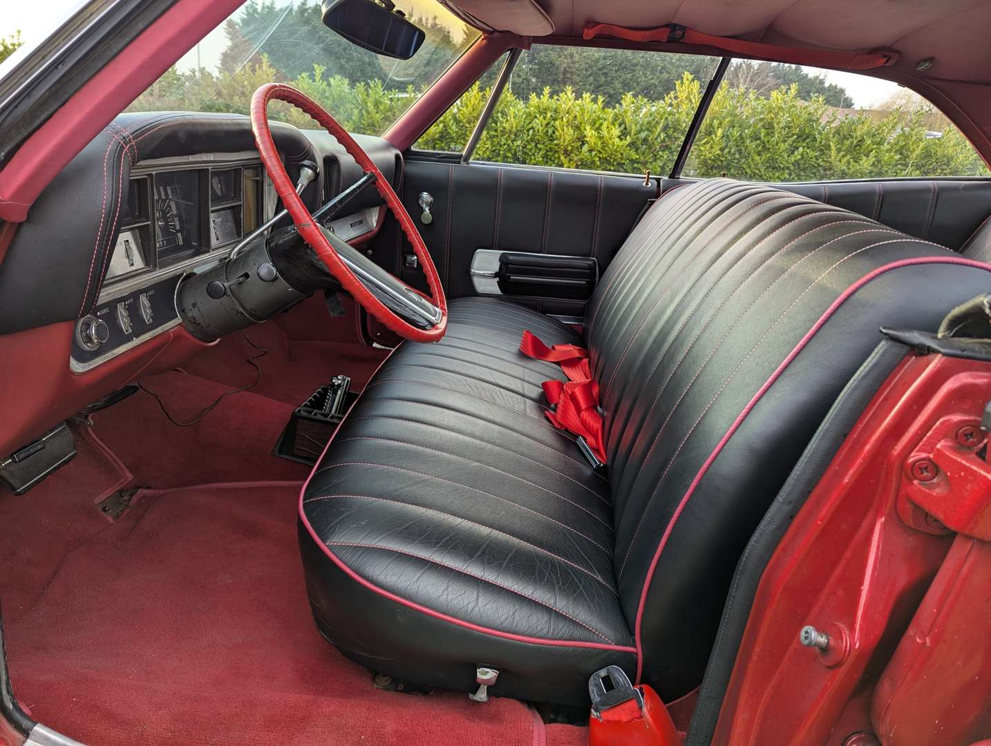 <p>1968 BUICK WILDCAT LHD</p>