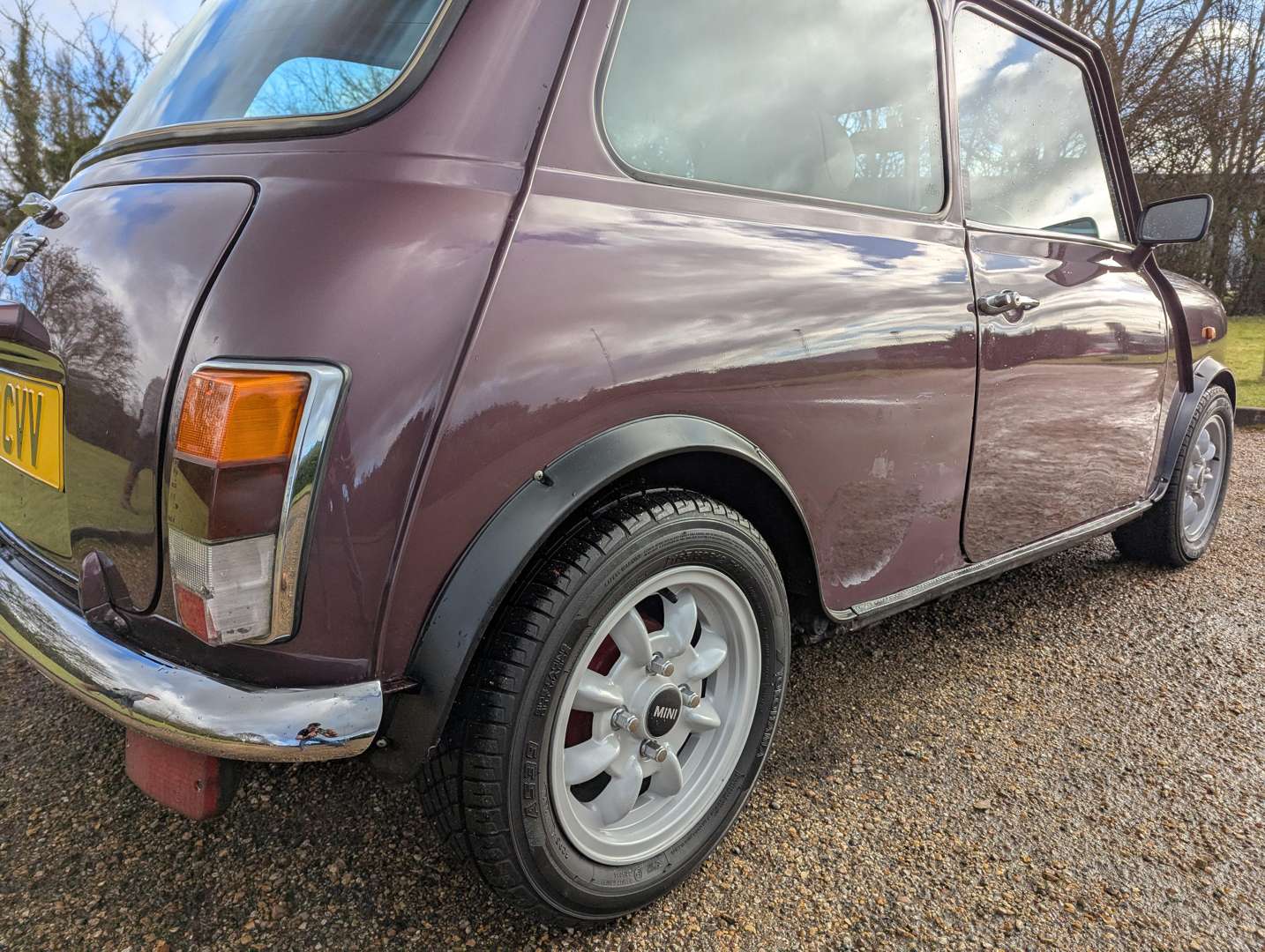 <p>1997 ROVER MINI MAYFAIR AUTO</p>