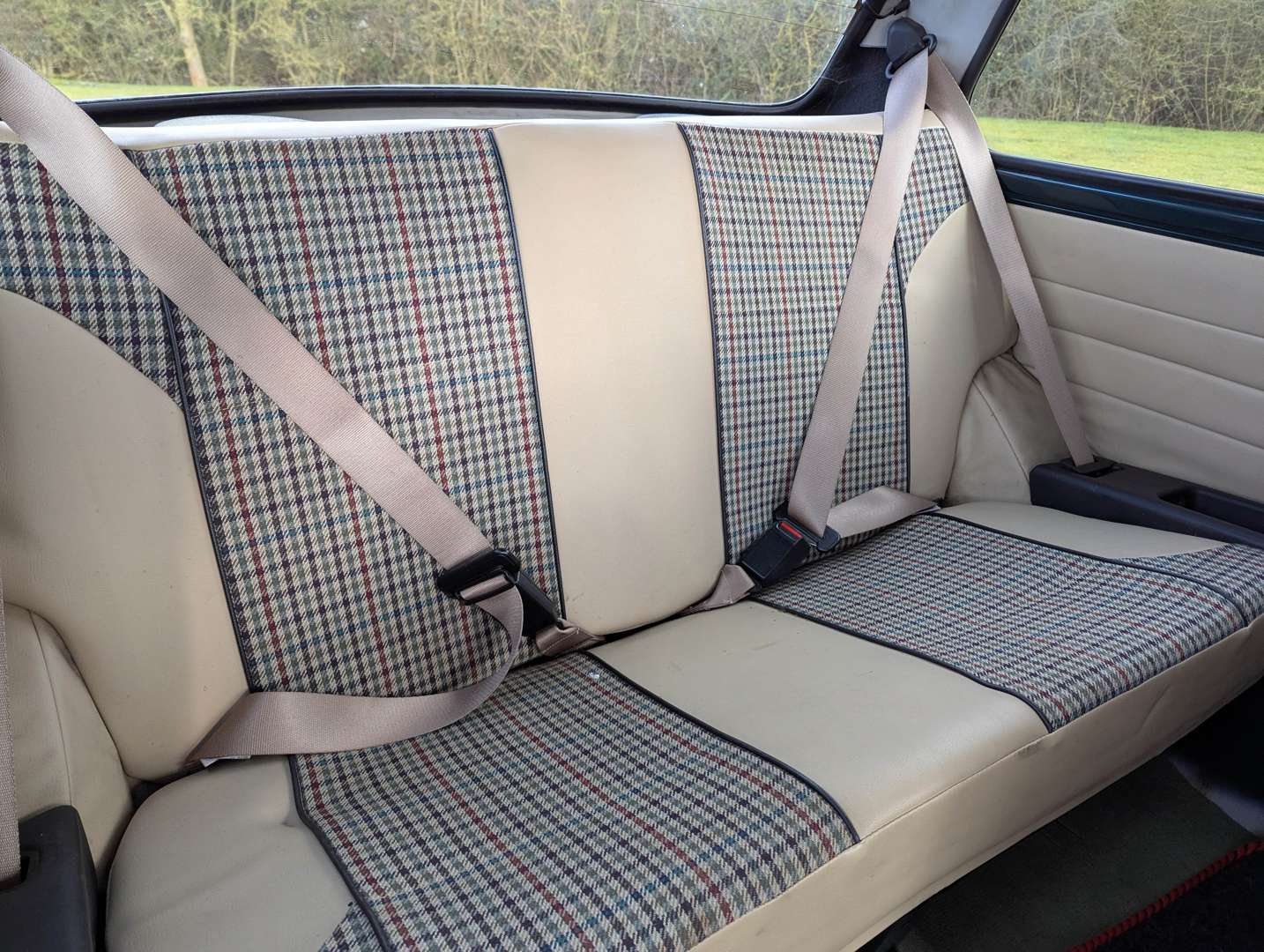 <p>1997 ROVER MINI MAYFAIR AUTO</p>