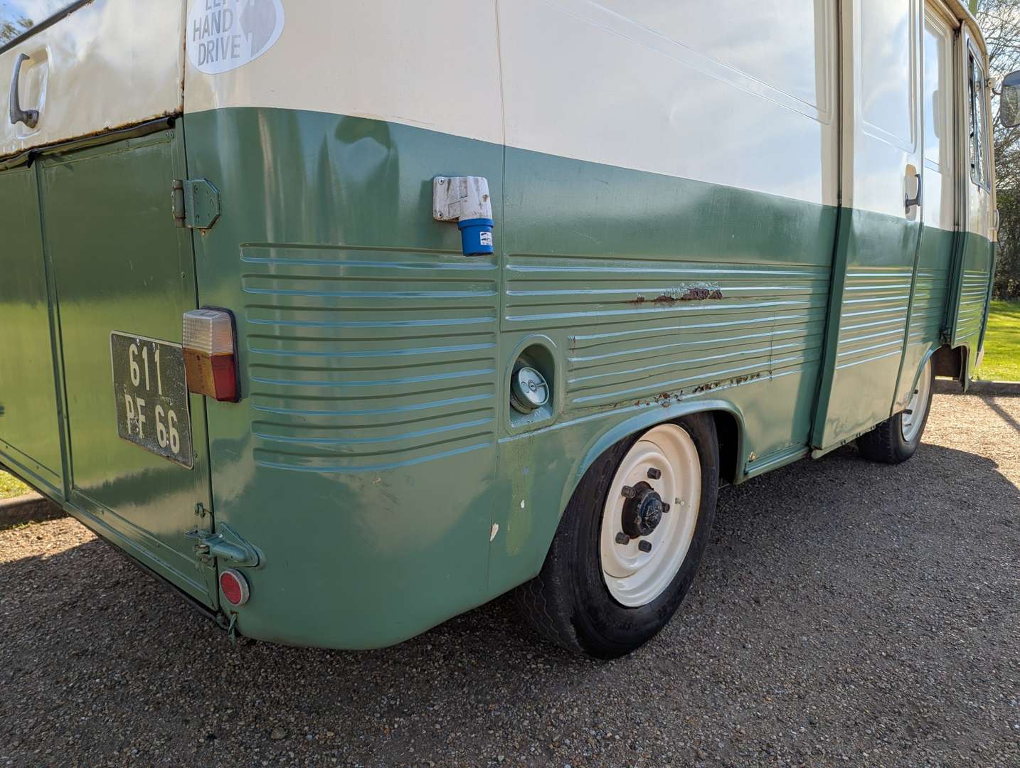 <p>1979 PEUGEOT J7 VAN LHD</p>