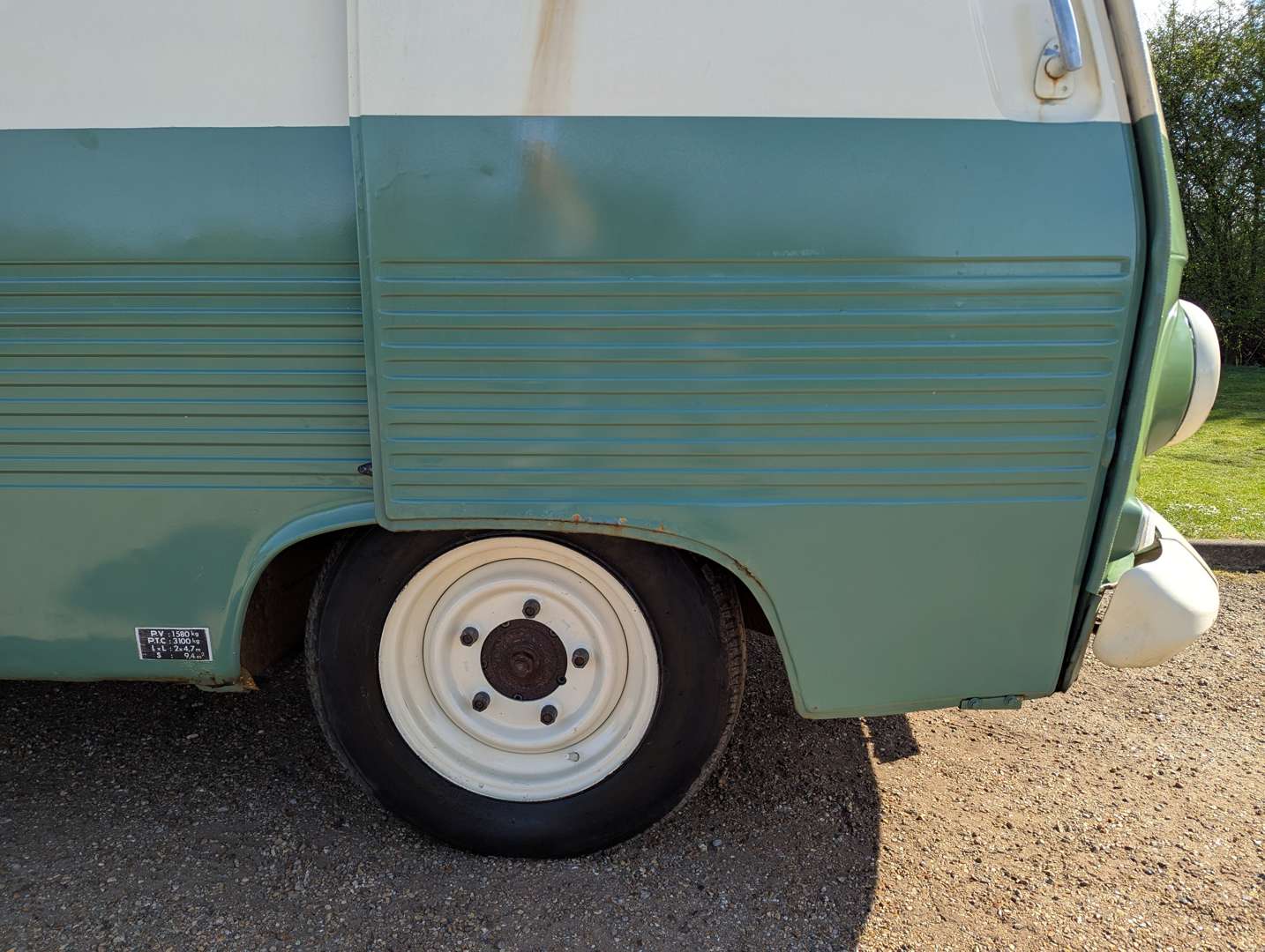 <p>1979 PEUGEOT J7 VAN LHD</p>