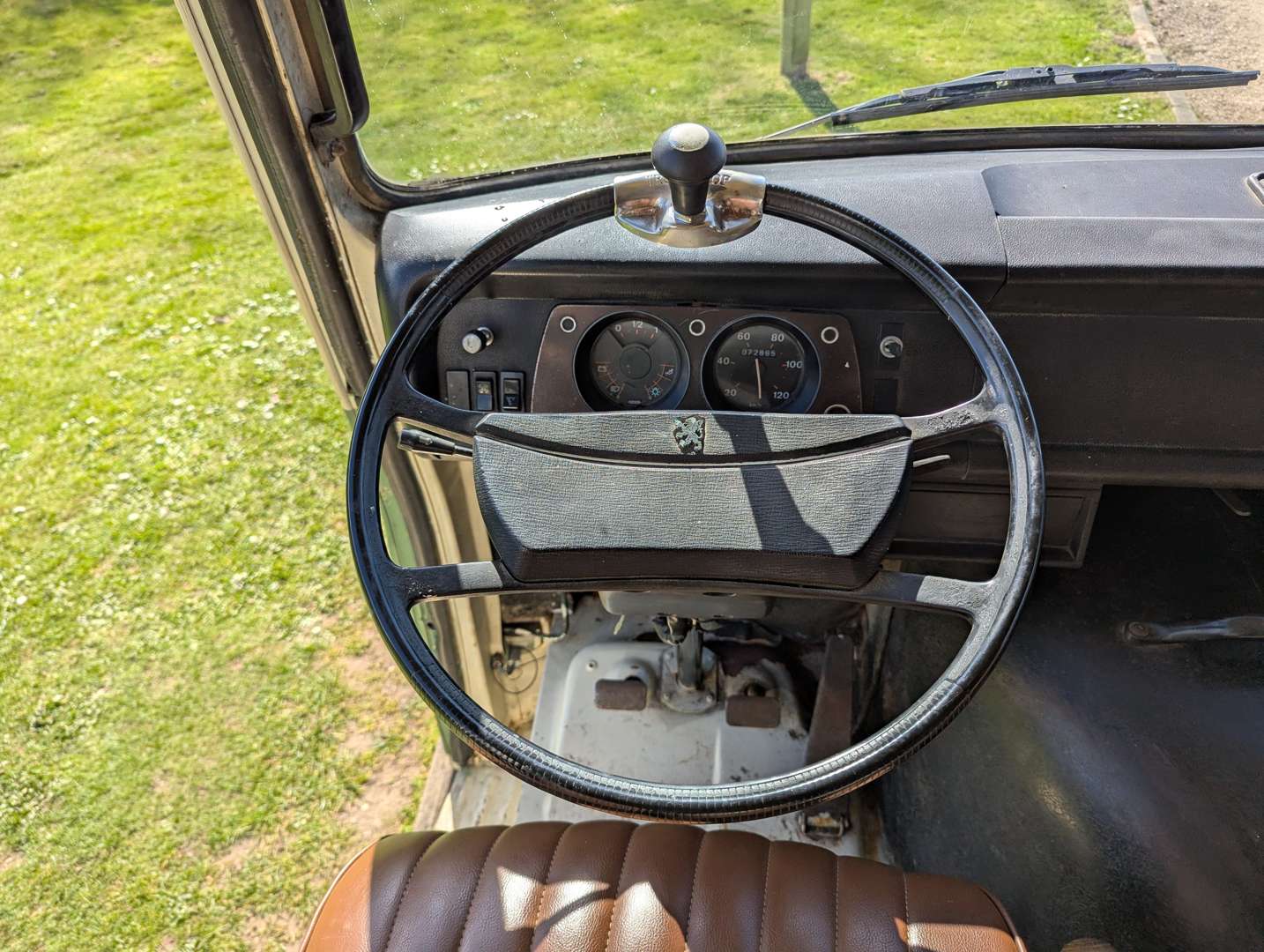 <p>1979 PEUGEOT J7 VAN LHD</p>