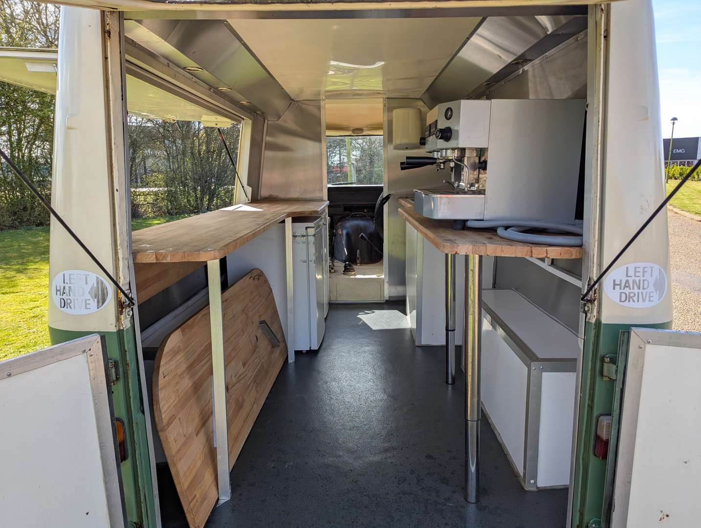 <p>1979 PEUGEOT J7 VAN LHD</p>