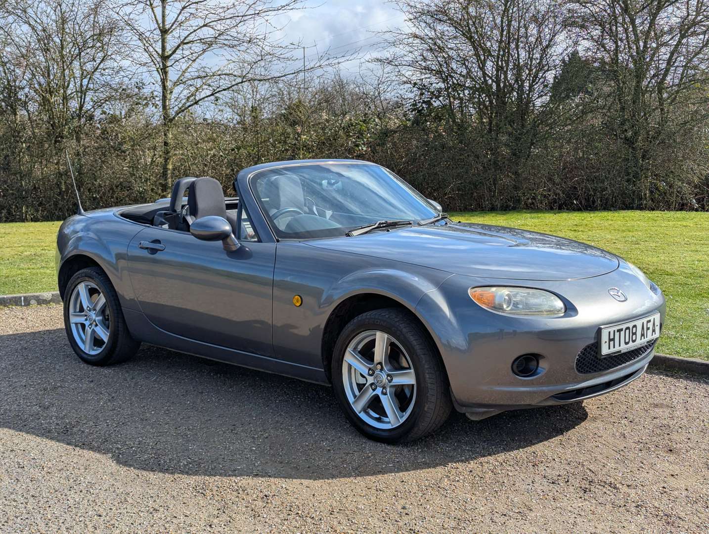 <p>2008 MAZDA MX-5</p>