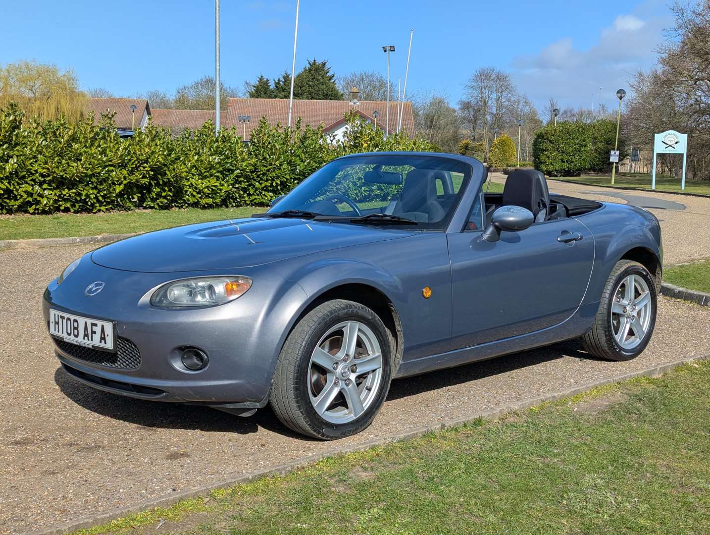 <p>2008 MAZDA MX-5</p>