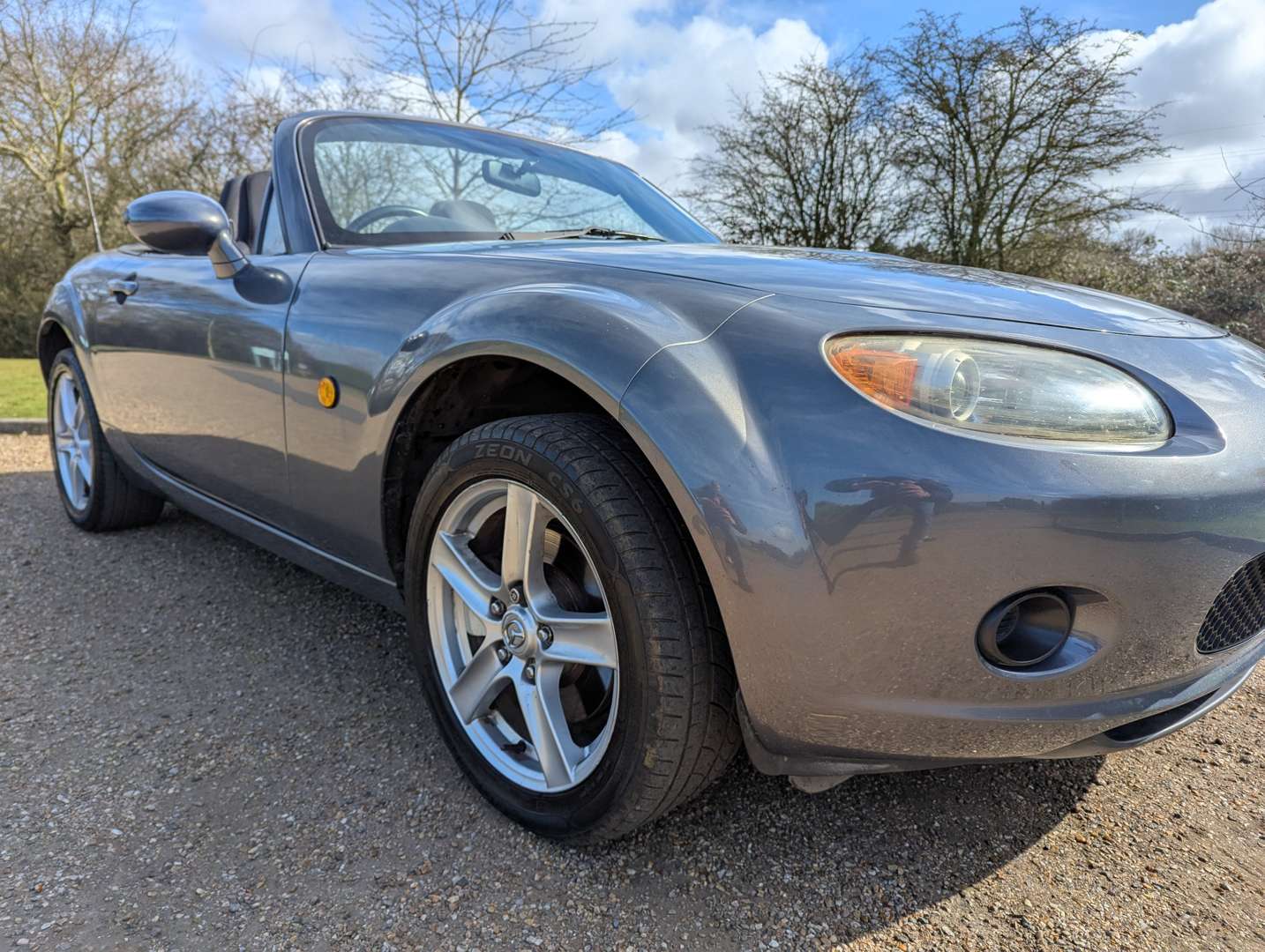 <p>2008 MAZDA MX-5</p>