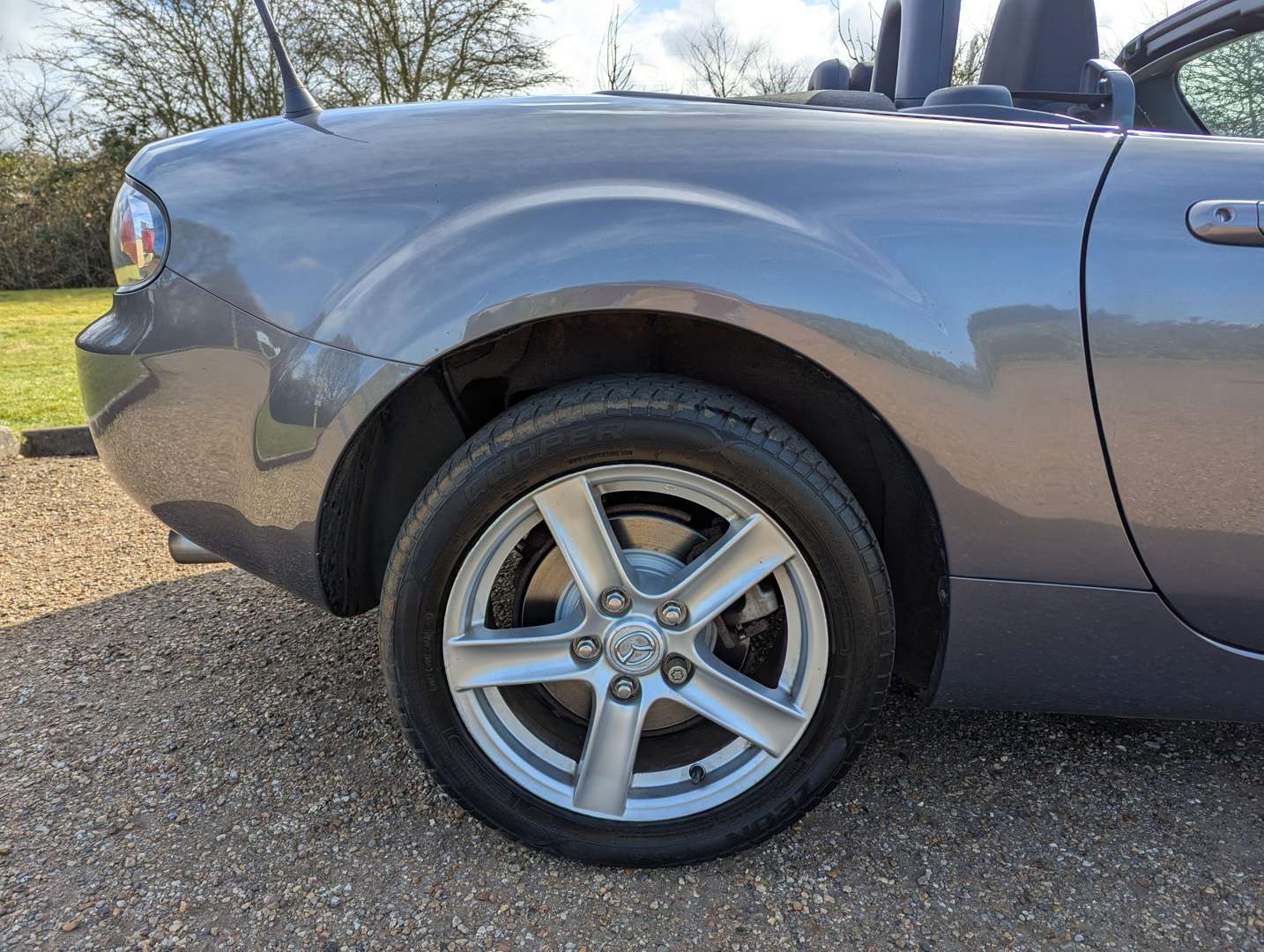 <p>2008 MAZDA MX-5</p>