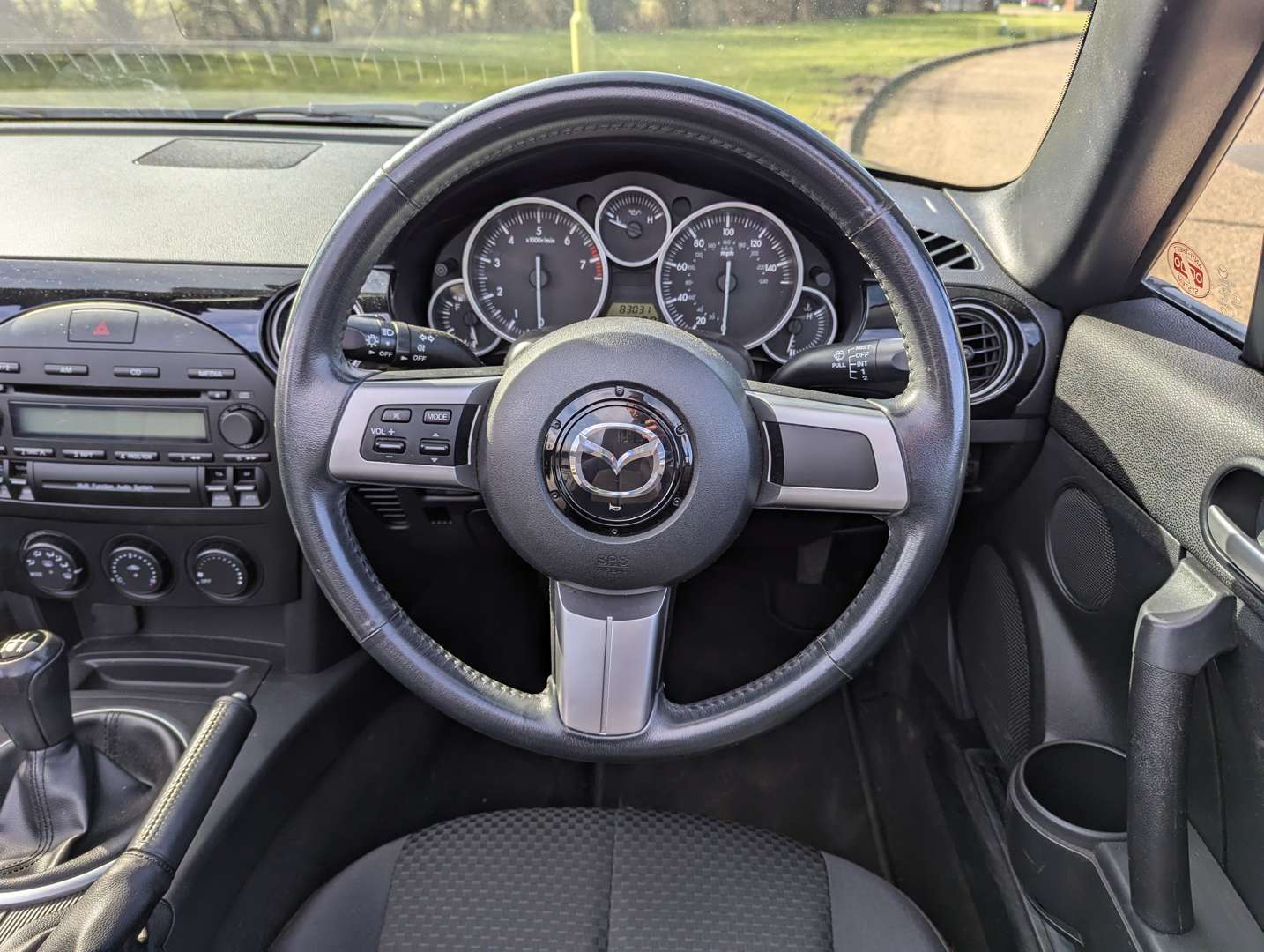 <p>2008 MAZDA MX-5</p>