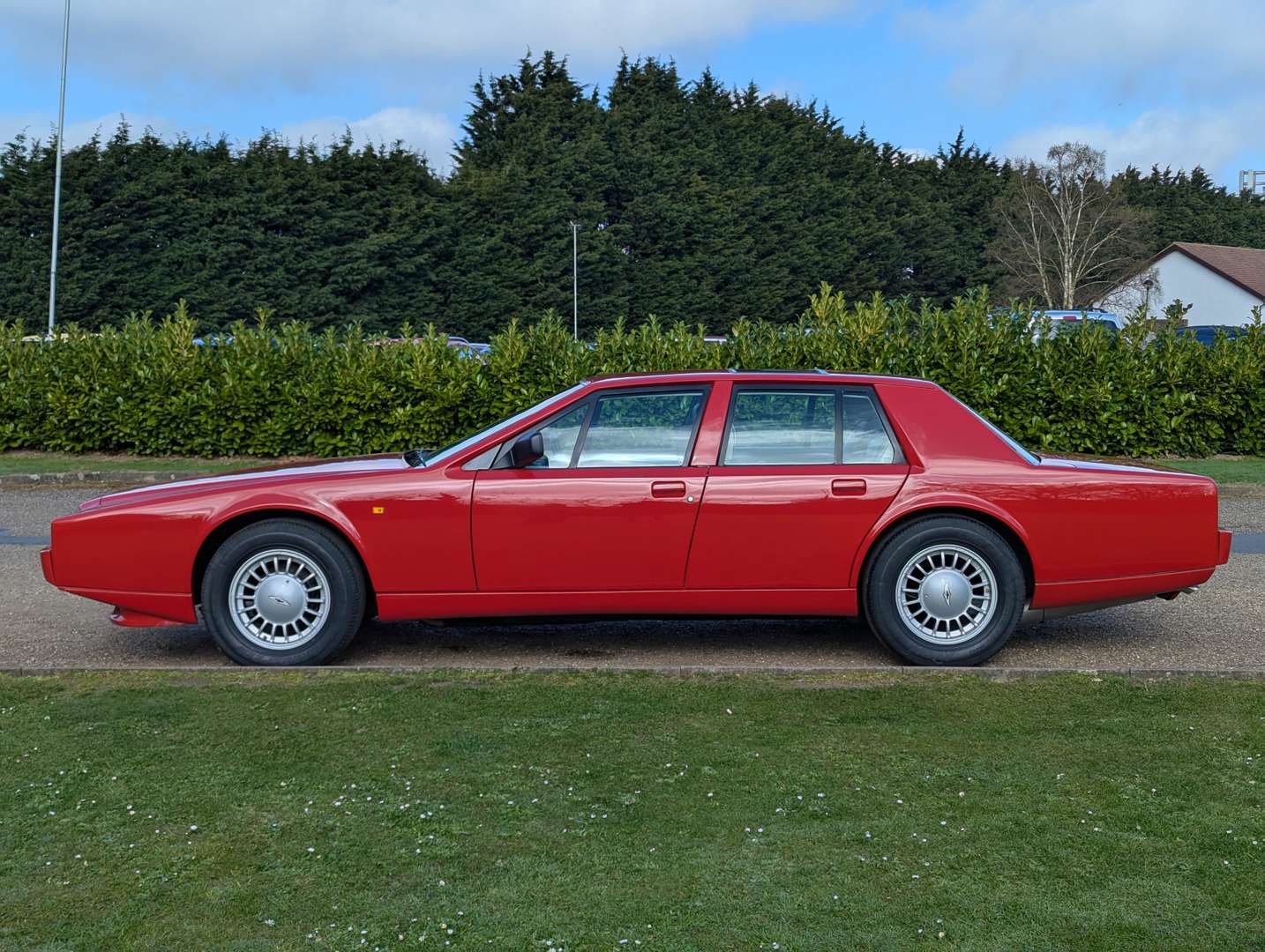 <p>1990 ASTON MARTIN LAGONDA MKIV</p>