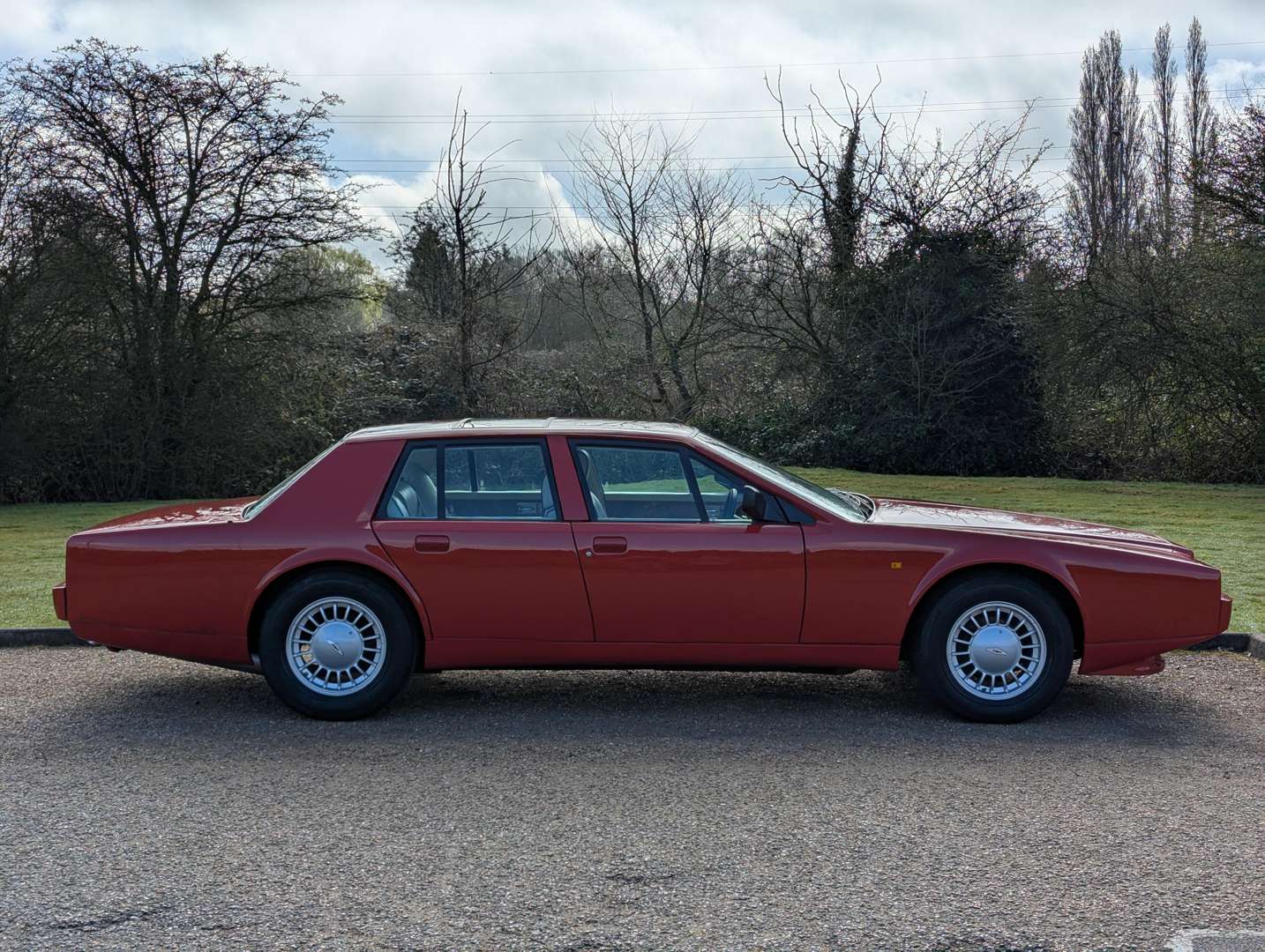 <p>1990 ASTON MARTIN LAGONDA MKIV</p>