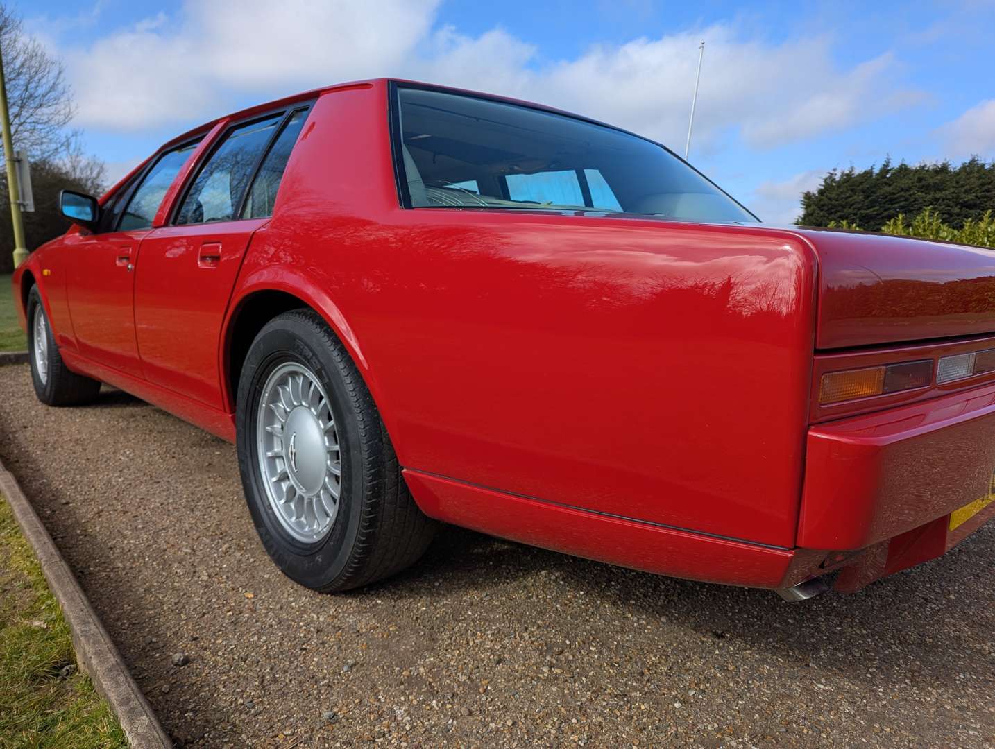 <p>1990 ASTON MARTIN LAGONDA MKIV</p>