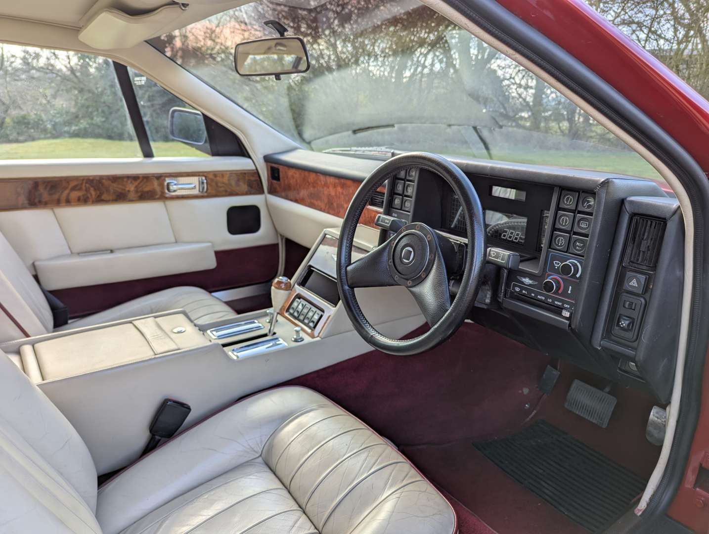 <p>1990 ASTON MARTIN LAGONDA MKIV</p>