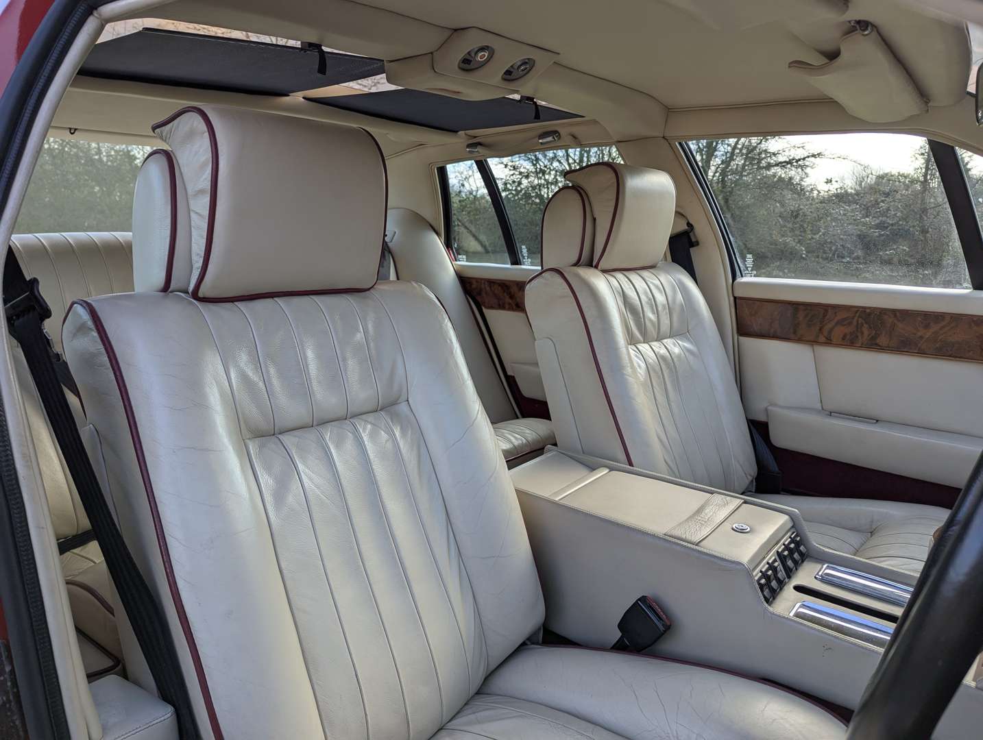 <p>1990 ASTON MARTIN LAGONDA MKIV</p>