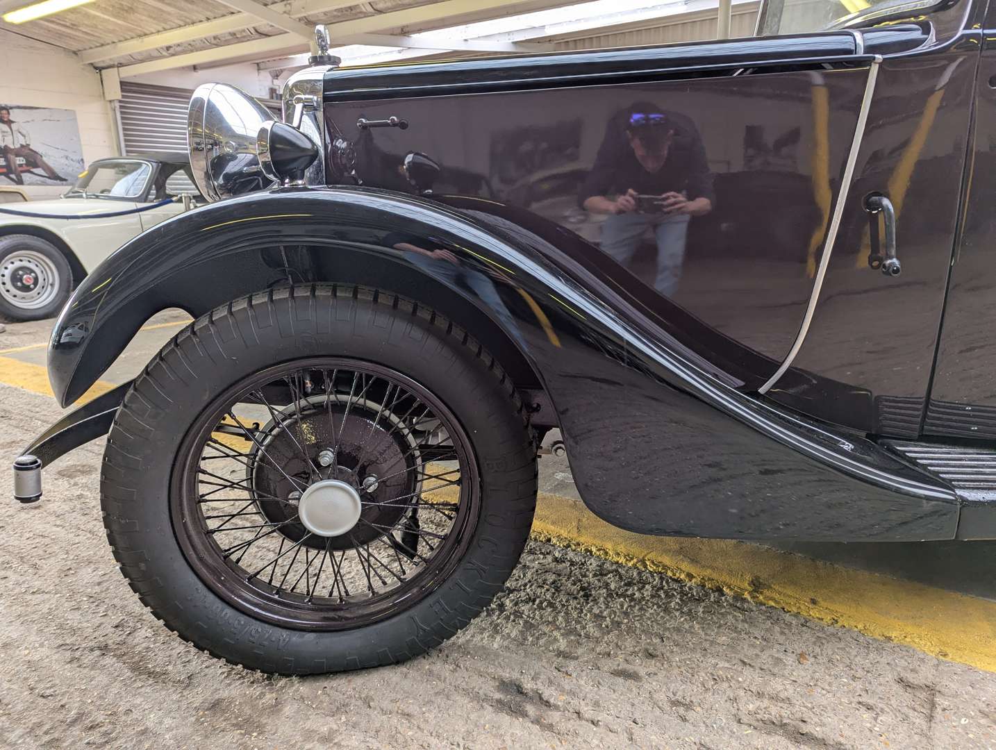 <p>1933 DAIMLER 15</p>