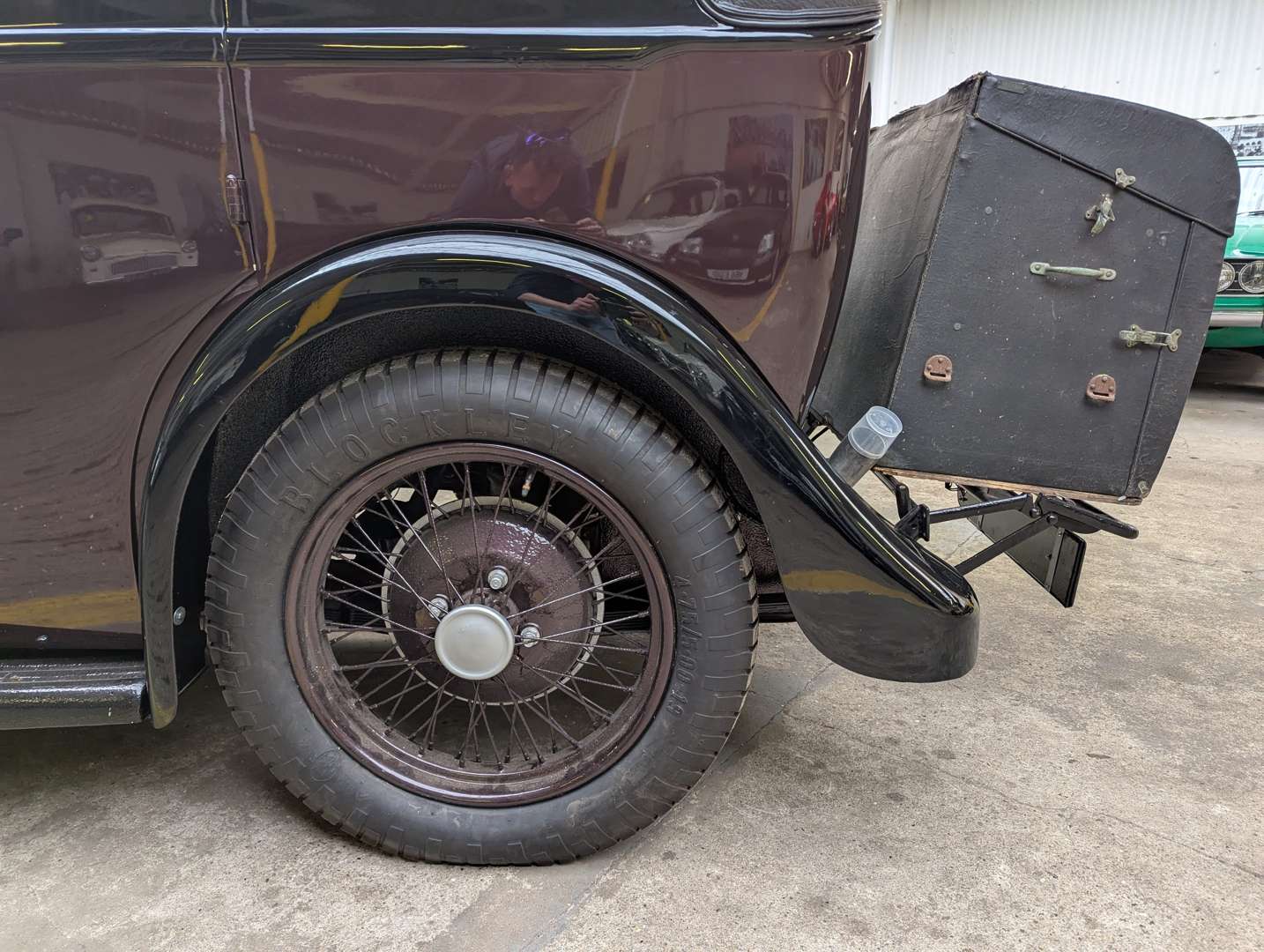 <p>1933 DAIMLER 15</p>