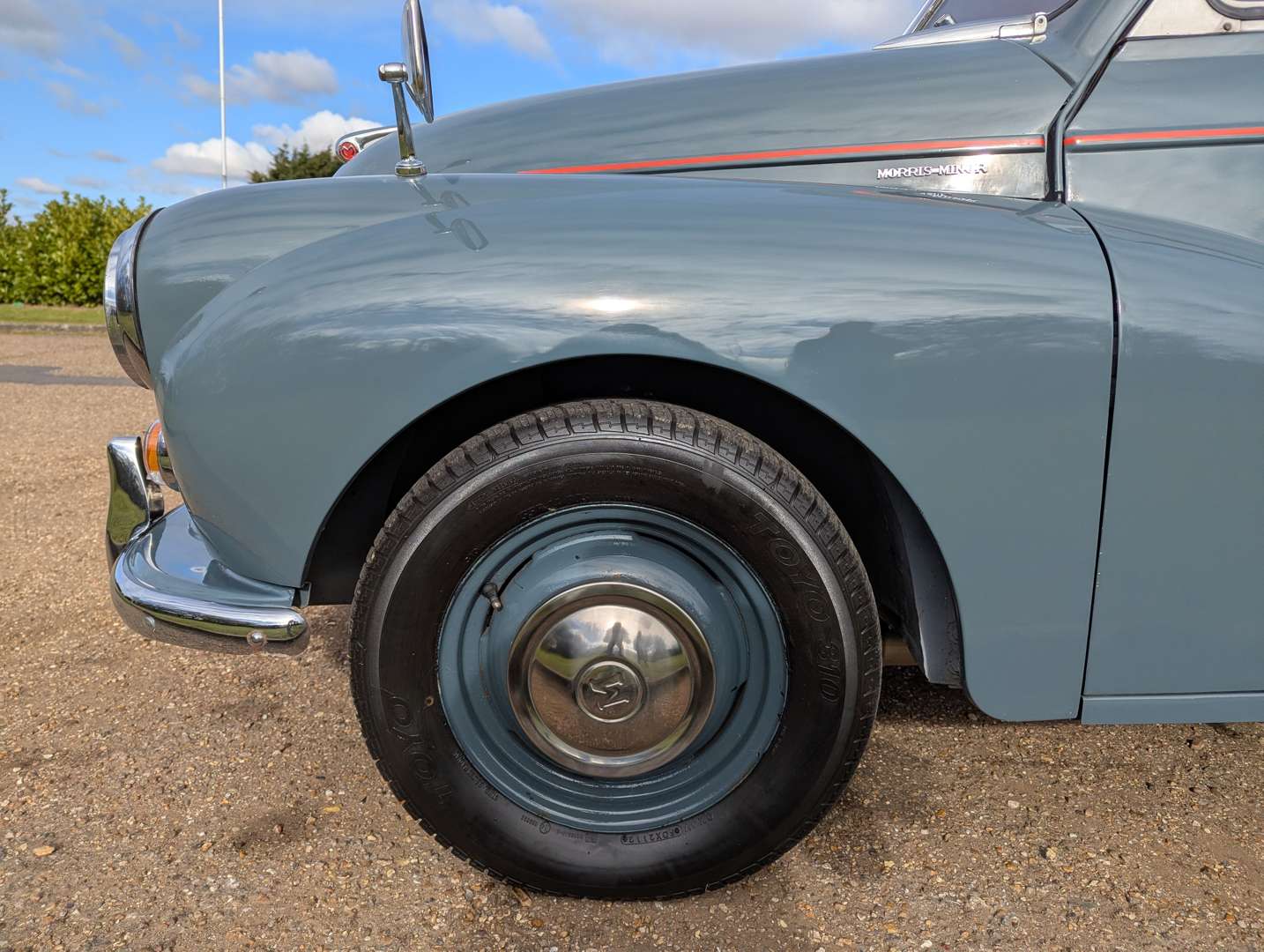 <p>1955 MORRIS MINOR</p>