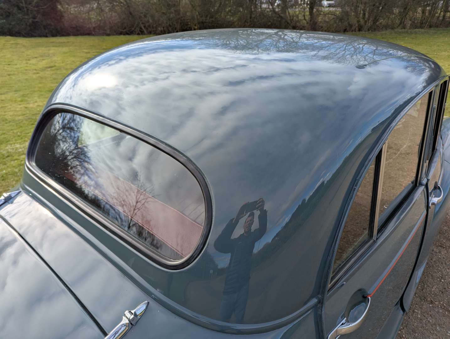 <p>1955 MORRIS MINOR</p>