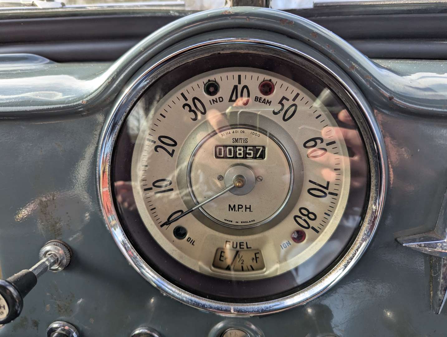 <p>1955 MORRIS MINOR</p>