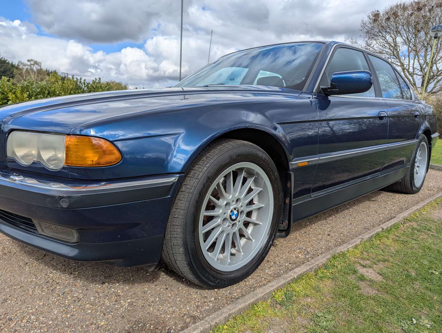 <p>1998 BMW 735I AUTO</p>