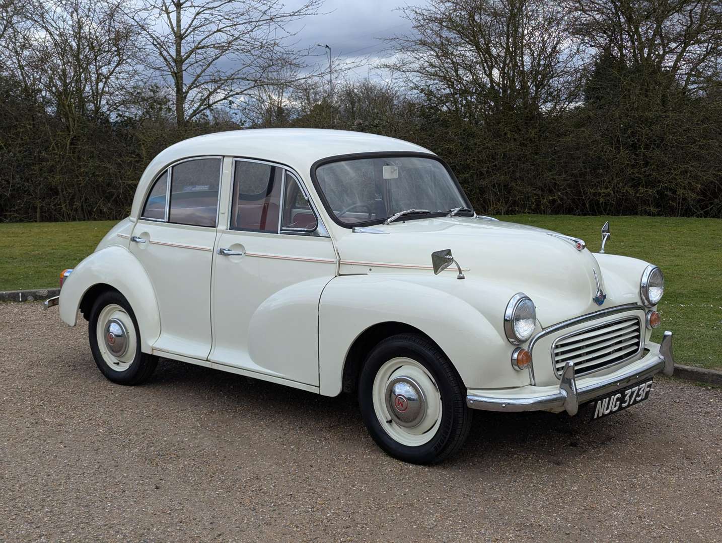 <p>1968 MORRIS MINOR</p>