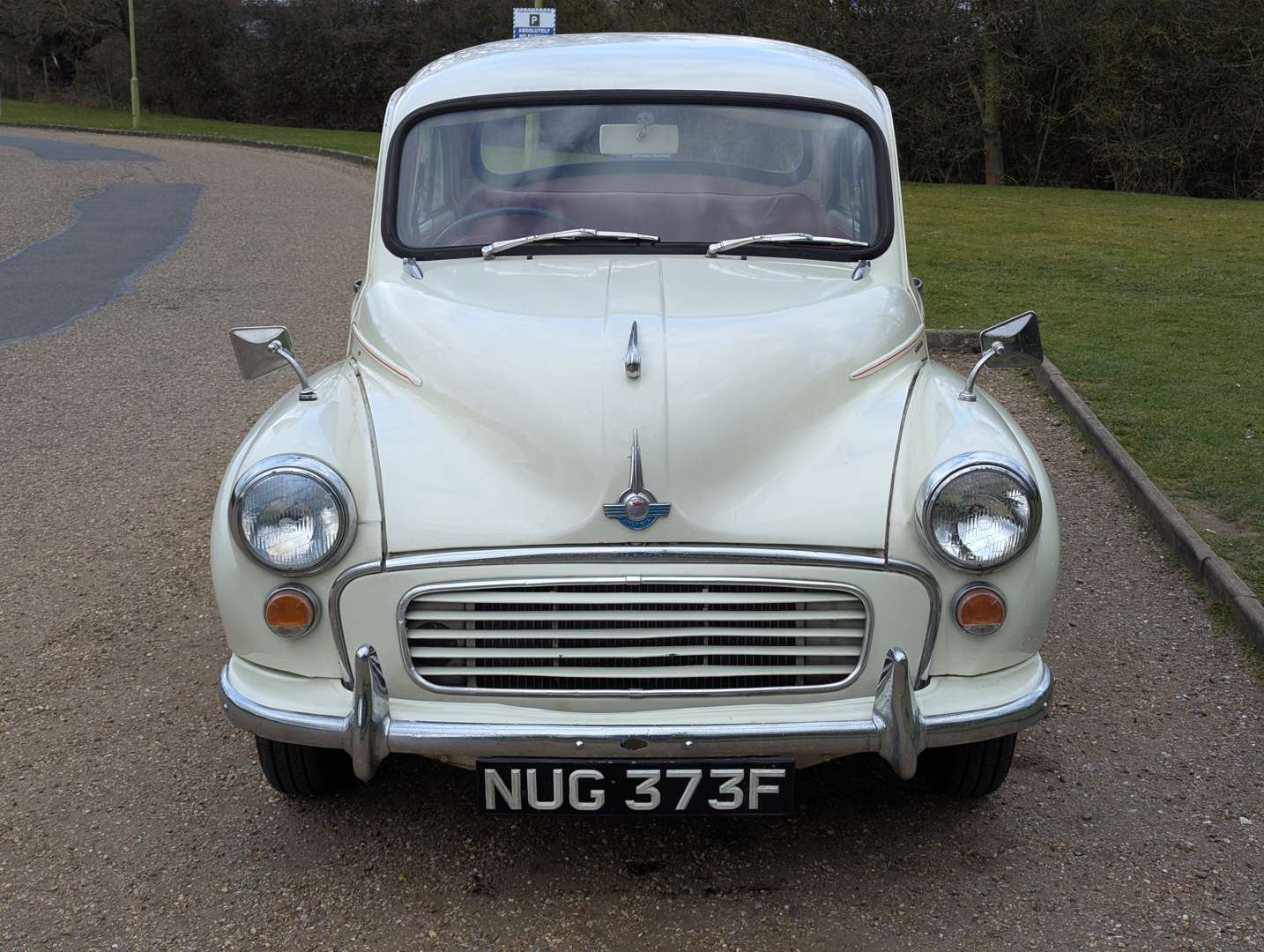 <p>1968 MORRIS MINOR</p>