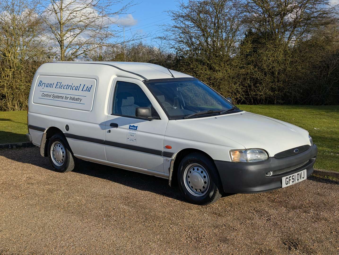 <p>2001 FORD ESCORT 55 D VAN ONE REGISTERED OWNER</p>
