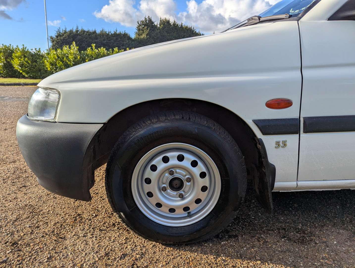 <p>2001 FORD ESCORT 55 D VAN ONE REGISTERED OWNER</p>