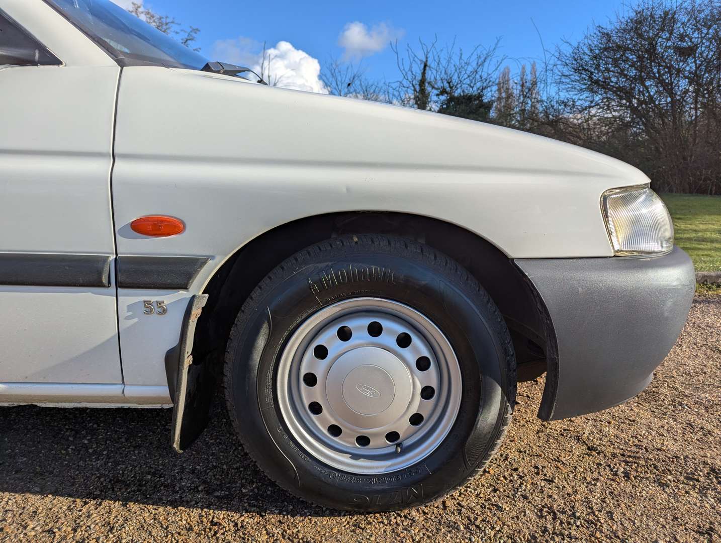 <p>2001 FORD ESCORT 55 D VAN ONE REGISTERED OWNER</p>