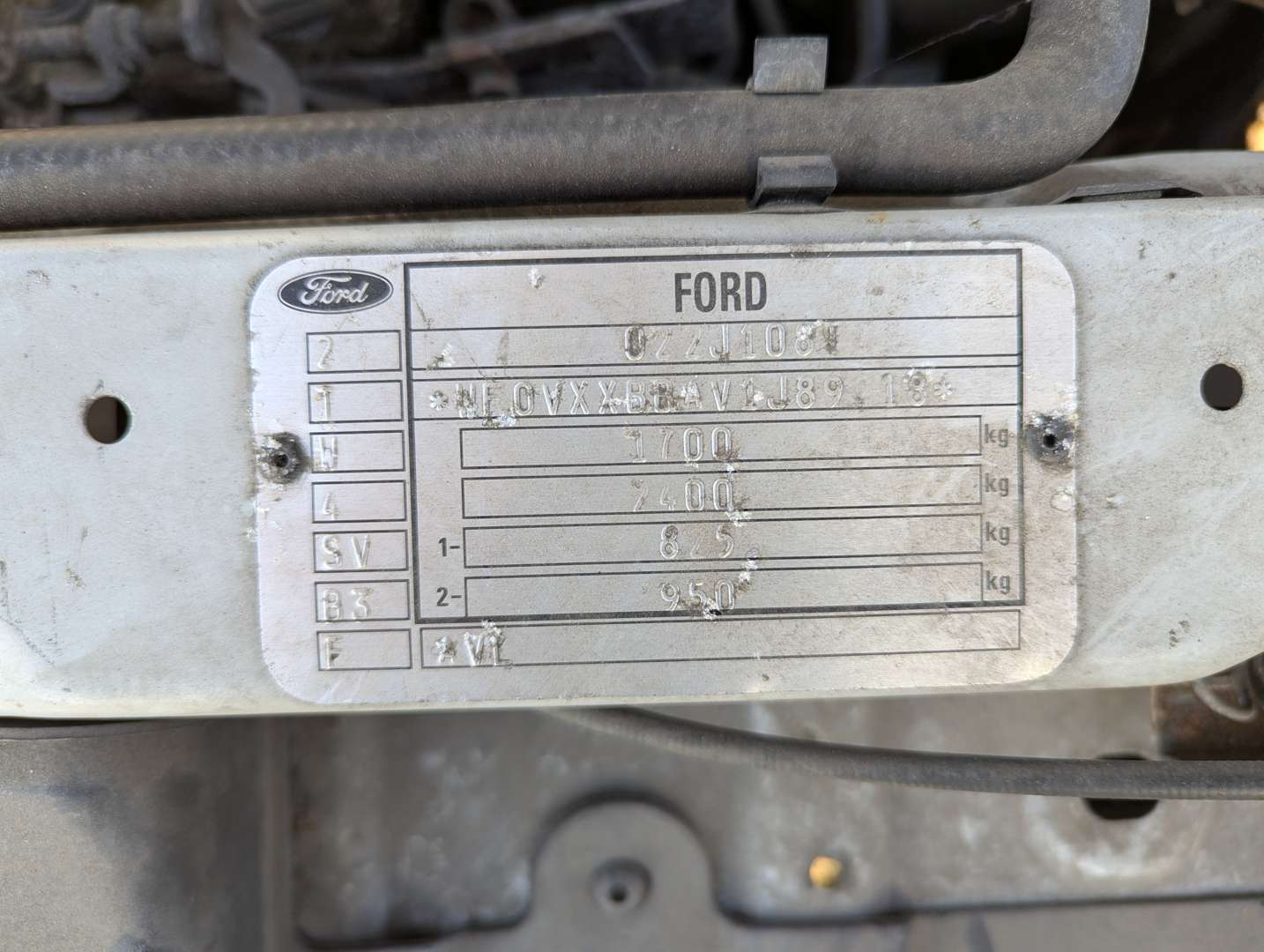 <p>2001 FORD ESCORT 55 D VAN ONE REGISTERED OWNER</p>