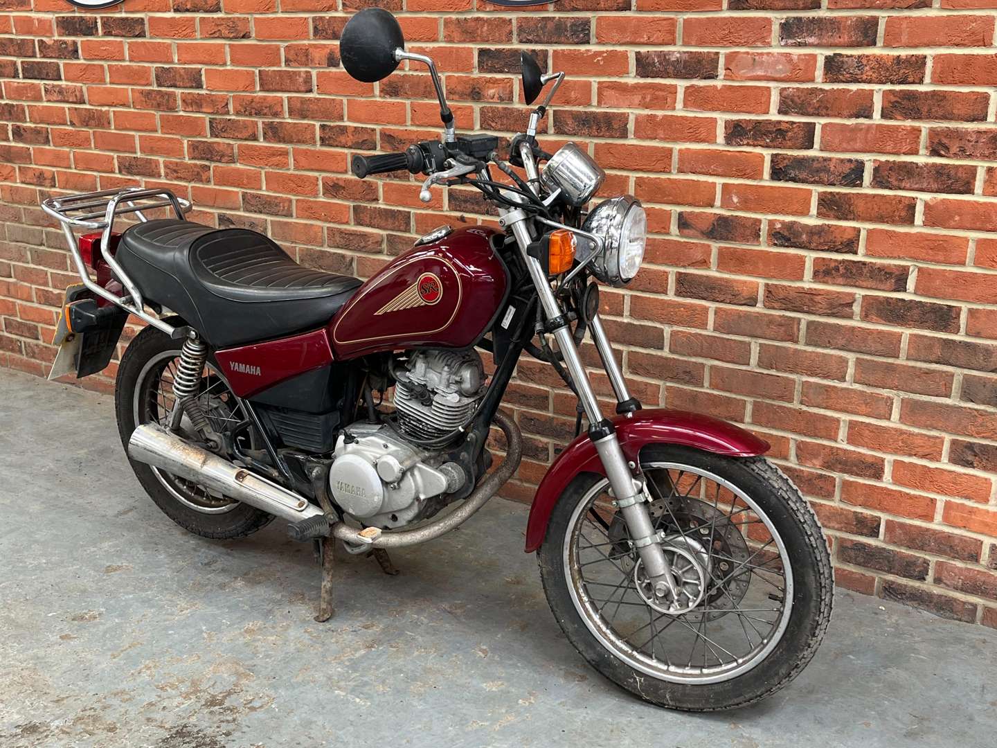 <p>2002 YAMAHA SR 125</p>