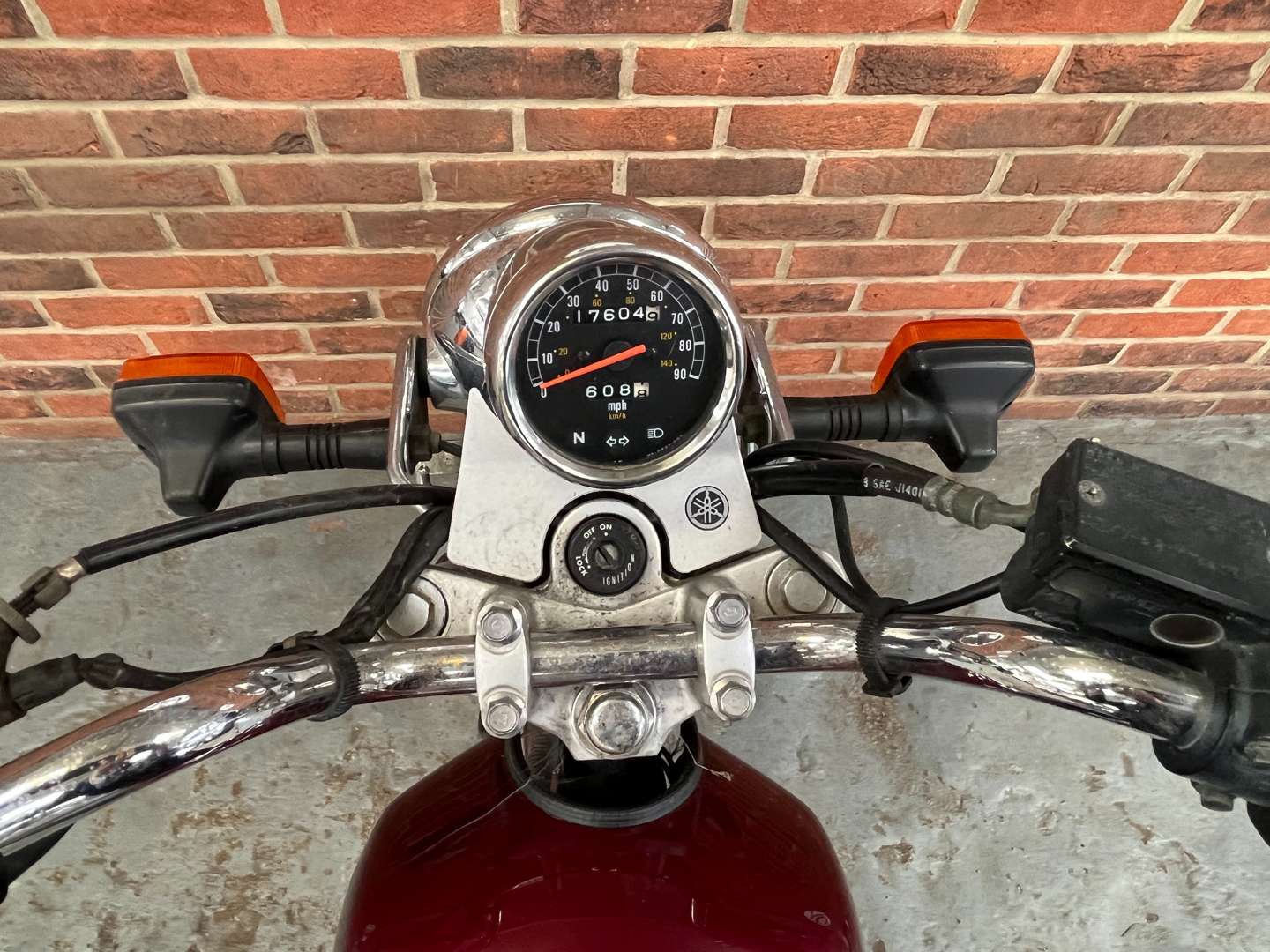 <p>2002 YAMAHA SR 125</p>