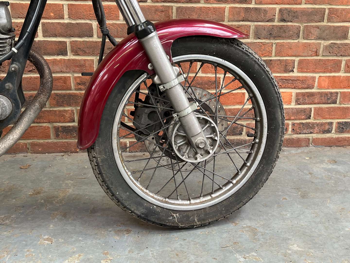 <p>2002 YAMAHA SR 125</p>