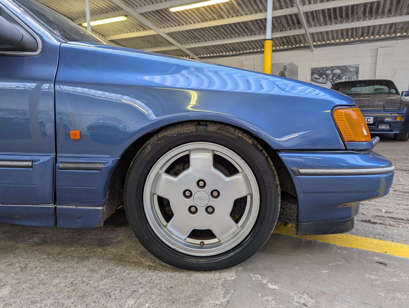 <p>1991 FORD GRANADA SCORPIO 24V COSWORTH</p>