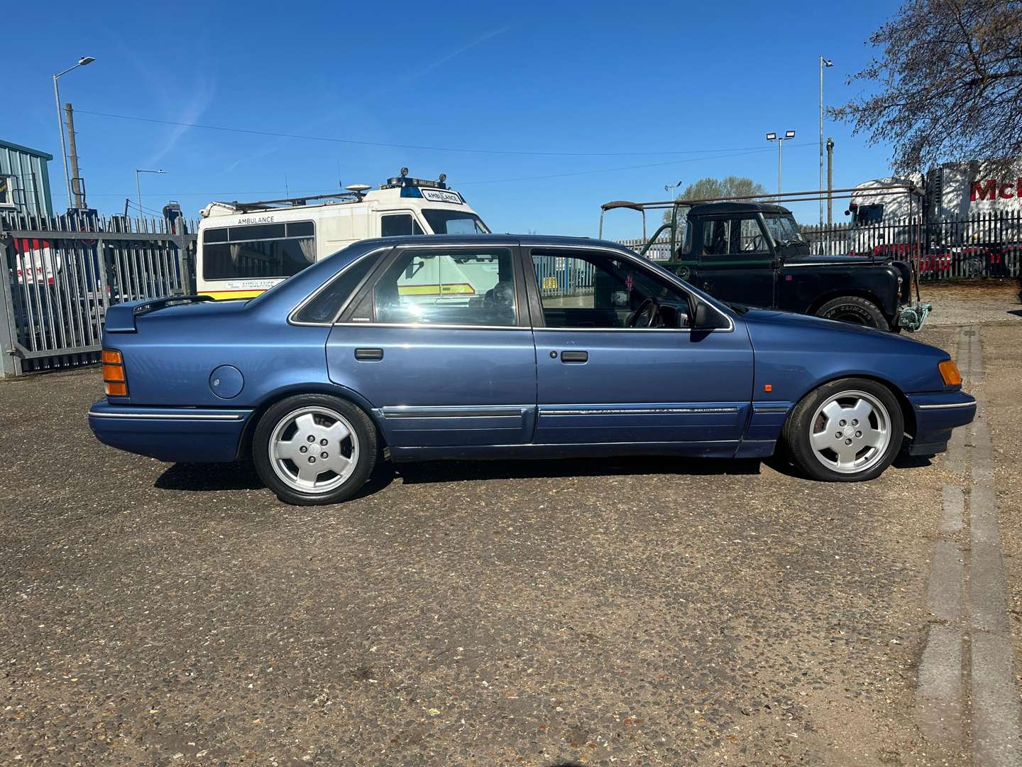 <p>1991 FORD GRANADA SCORPIO 24V COSWORTH</p>