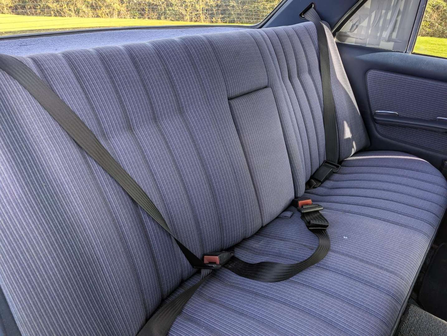 <p>1985 MERCEDES W123 230E&nbsp;</p>